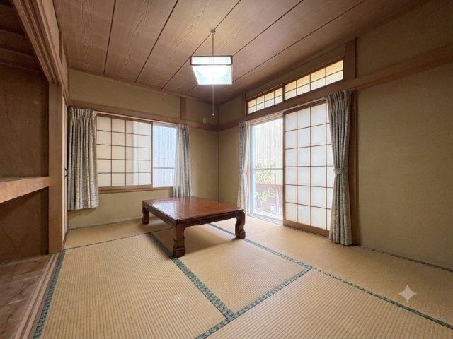 1階和室　※掲載写真は一部AI画像加工により、家具・家財等を削除しております。
