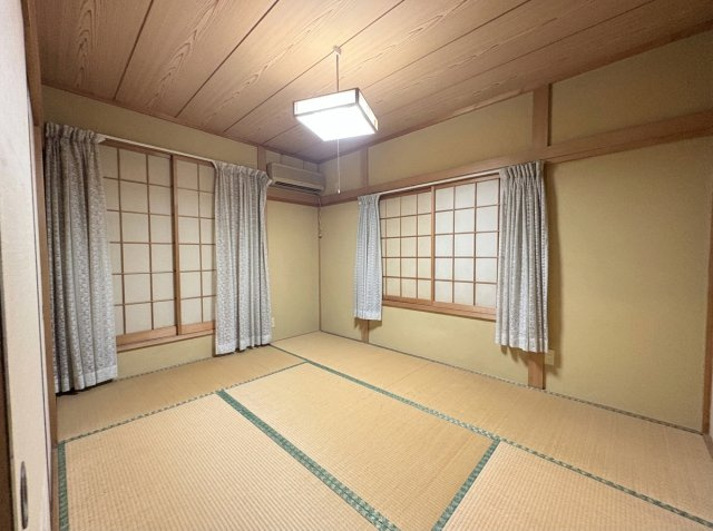2階和室　※掲載写真は一部AI画像加工により、家具・家財等を削除しております。