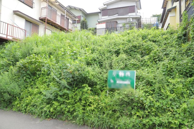 家を建てる前提で土地を探している場合、地盤の丈夫さは譲れない条件の一つです。地盤が脆弱だと追加工事が必要となります。また、過去に地盤沈下や液状化現象を起こした土地は、できるだけ避けた方がいいでしょう。