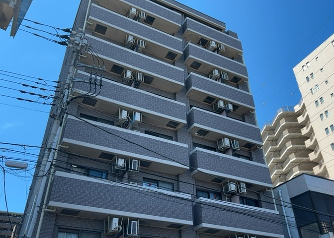ＳＲＣ造は強度や耐震性の面でもRC造と比べて優れています。そのため、10階建以上の高層または超高層マンションなどの建築にも多く採用されています。柱や梁などのサイズが小さくても高い耐震性を確保できます。