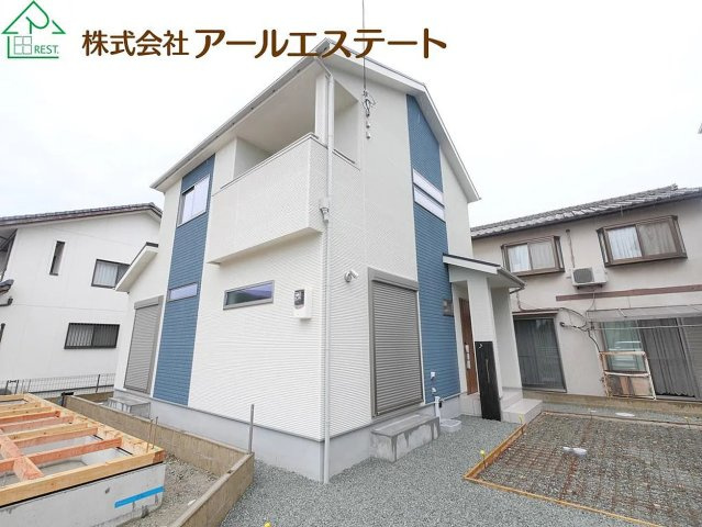 外観：328000545650