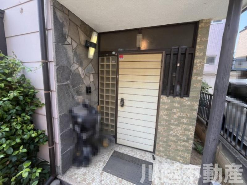 落ち着いた玄関です