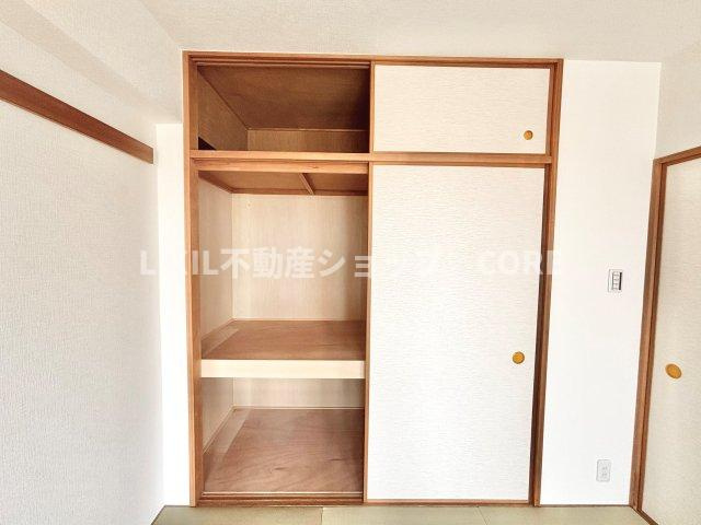 全居室に収納を完備しておりますので、居室の全空間を有効活用出来ます。