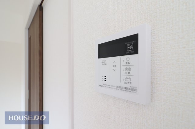 【温水設備】現地完成写真。給湯スイッチ付きで温度調整もラクラクです。