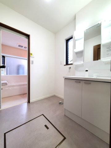 広い洗面スペース