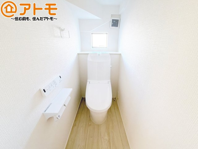 年代を問わず使いやすい洗浄機能付きのトイレ♪肌への負担をも減らせるのでお子様の敏感なお肌も安心！