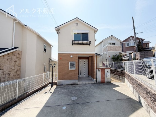 外観：328000624801