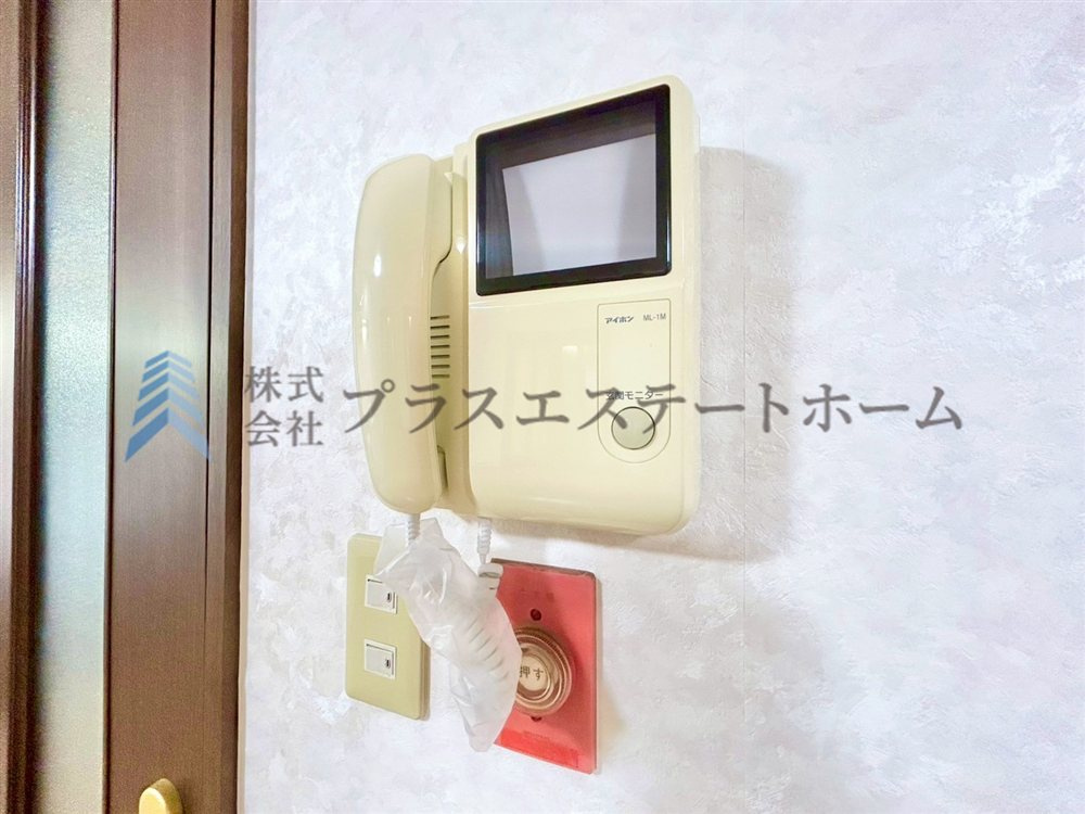 TVモニター付きインターフォン♪防犯面も安心です♪
