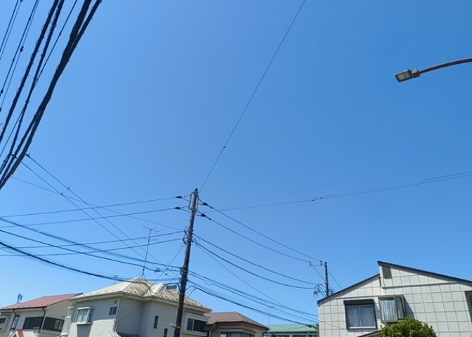 桜や紅葉の名所に出かける人は多いと思いますが、家にいながら季節の移ろいを感じる生活を送りませんか？リビングや窓から見える景色が生活を彩るワンポイントに！現地から見える景色を堪能してみては如何でしょう。