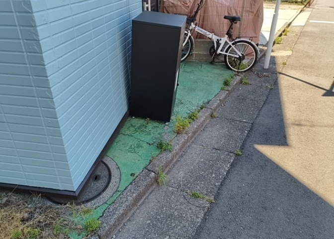 駐車場と明記されていても、最小スペースでつくられた駐車場だと大型車は駐車できなかったり、出入りしにくくなったりする可能性があります。お車のサイズと購入したい物件の駐車場のサイズを現地で確認しましょう。