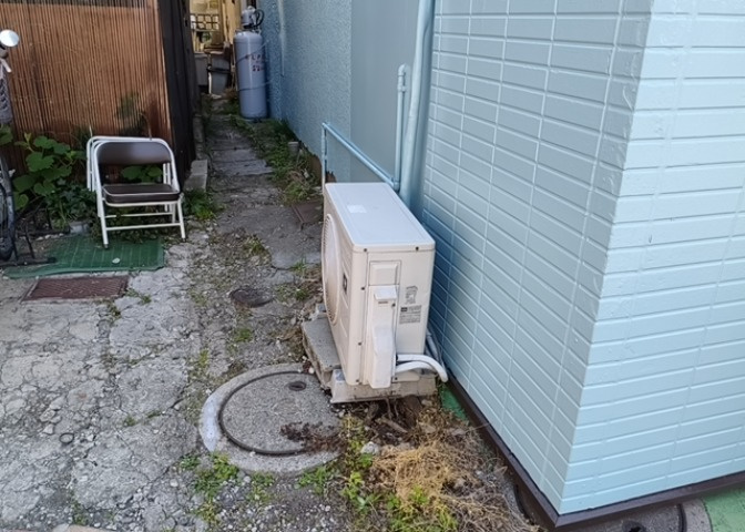 庭があることでガーデニングや家庭菜園はもちろん、こどもの遊び場やペットを放して遊ぶことができます。また、家の周囲に余裕があるということです。隣地との間があれば、十分な日当たりと、風通しが確保できます。