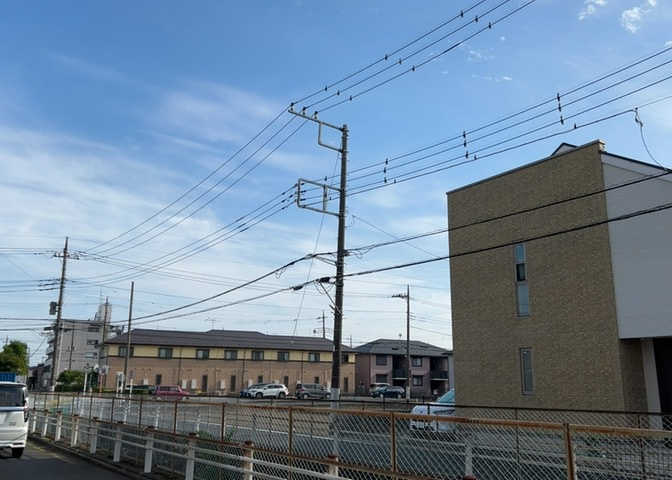 土地の地勢が高台の場合、景色を綺麗にみることができ、景色にこだわってお家探ししている方におすすめです！また平坦地よりも風通しがいいというメリットがあります。デメリットもあるので是非現地でご確認下さい。