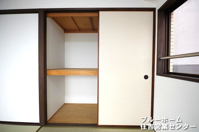 和室にある押入収納です！