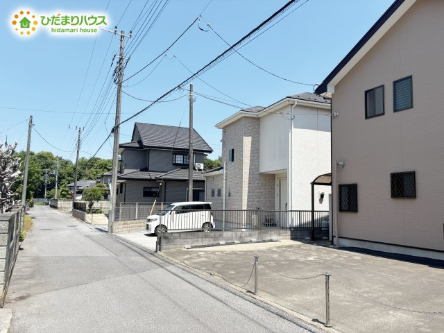 交通量の少ない前面道路は、小さなお子様のいるご家庭でも安心です！