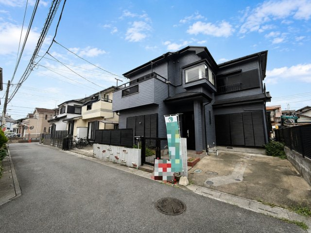 南道路に面し陽当り良好！全室6帖以上・全居室に収納がある4LDK！1階に水回りの集中した家事ラク動線です！