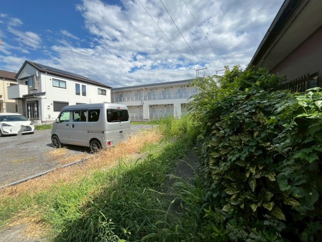 765.47平米ある大きな土地が魅力です。一級建築士による無料の間取り作成も承ります。お気軽にお問い合わせください。