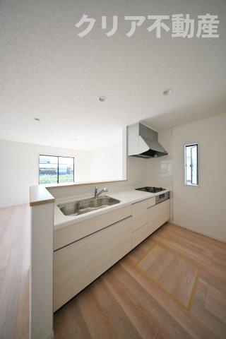 並んで料理ができる広々としたキッチンで料理も効率よくできます！