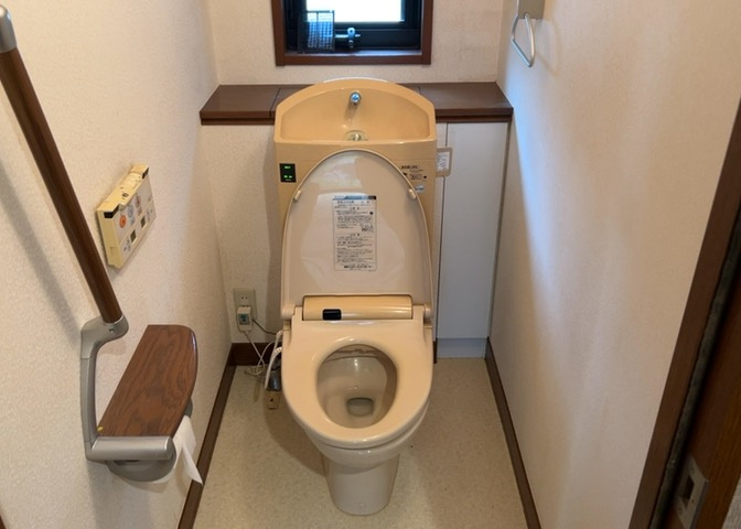 トイレは大きさや形、機能、抗菌性などが異なる多種多彩なタイプが各メーカーから出ています。それぞれに良さがあるため、事前にどういったタイプのトイレがいいのかをご家庭内で決めて、内見に行くといいでしょう。