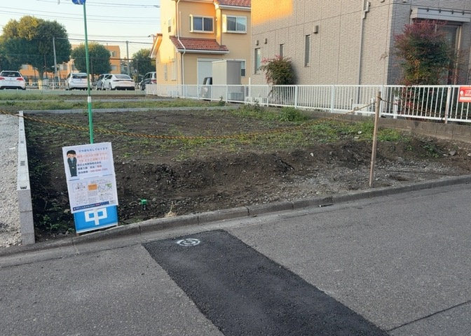 物件の詳細については、現地を見てわかること以外に、役所や法務局などで調べないとわからないことがあります。そのため、現地に行く場合は、もしこの物件を買ったらどのような生活ができるかをイメージしましょう。