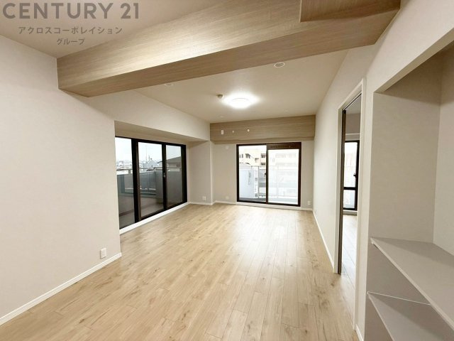 2026年4月リフォーム完了。リフォーム内容（キッチン新調、浴室新調、トイレ新調、洗面台新調、クロス張替、フローリング貼替、CF張替、建具新調、室内クリーニング）