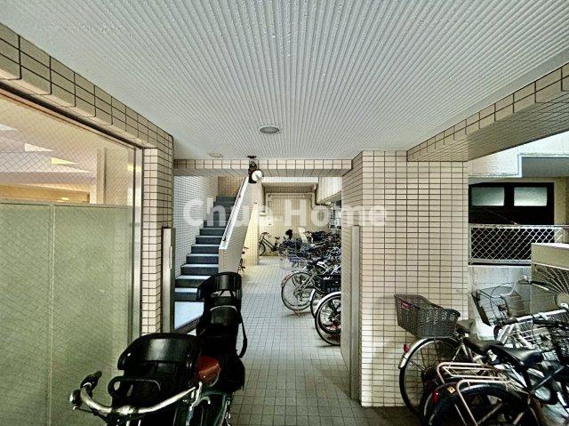 【自転車置き場】最新の空き状況や費用などの詳細は担当スタッフまでお問い合わせください。