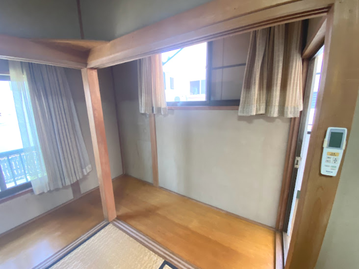 ふすまを取り付けることができるため、暑い日すぐにお部屋を冷やしたい時などはふすまを取り付けてご利用ください。