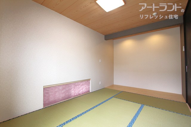 【1階和室6帖】来客時、育児家事室としてライフスタイルに合わせて有効活用できるリビング隣接のお部屋