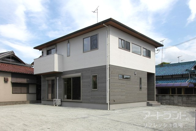【外観】敷地ひろびろ約84坪