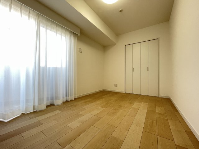 シンプルな洋室は、幅広い用途でお使いいただけます。　