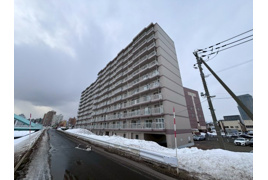 ラポール大通東の外観