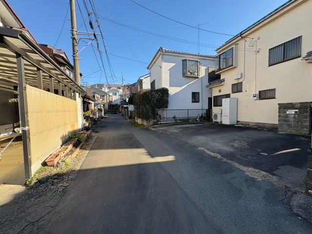 土地探しをしていると都市計画区域という言葉を目にすると思います。法律によって、都道府県知事や国土交通大臣が指定するエリアのことを指しており、都市計画区域は市街化区域と市街化調整区域に分けられています。