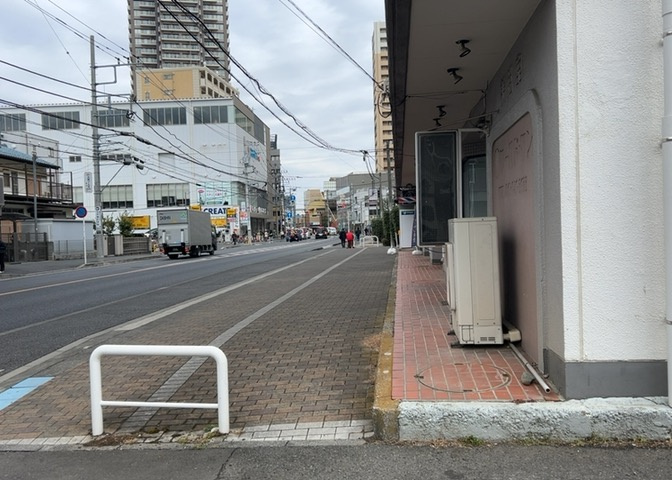 マンションの駐輪場は、事前に空きがあるか確認を取ると安心です。せっかく入居したのに駐輪スペースがない！なんてことになったら大変ですよね。そこで、内見時や購入前にはまず事前に確認しておくと良いでしょう。