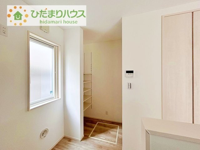 パントリー完備で散らかりがちなキッチン回りもラクラクお片付けできちゃいます！(*^-^*)
