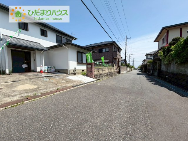 閑静な住宅街なので、車庫入れも楽々です(*^^*)