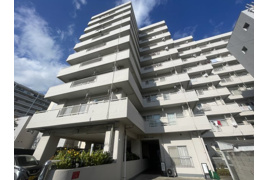 中銀衣笠マンシオンの外観