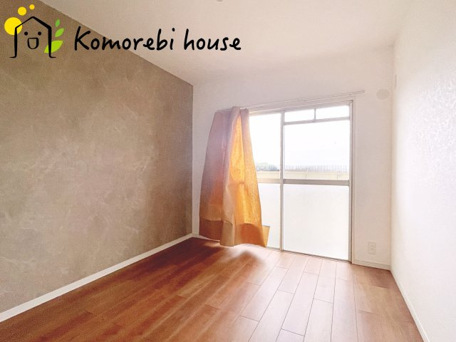 使い勝手のいい寝室です