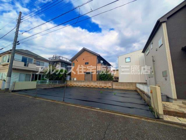 周辺環境となじむ落ち着いた住宅街に佇む、建築しやすい平坦地。