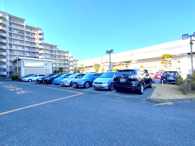 【駐車場】