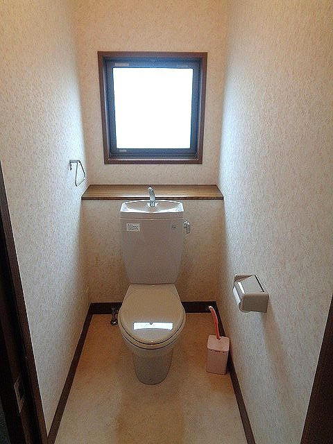 2階にもトイレあります。