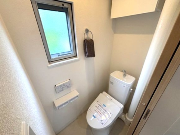 温水洗浄便座付きトイレです！
