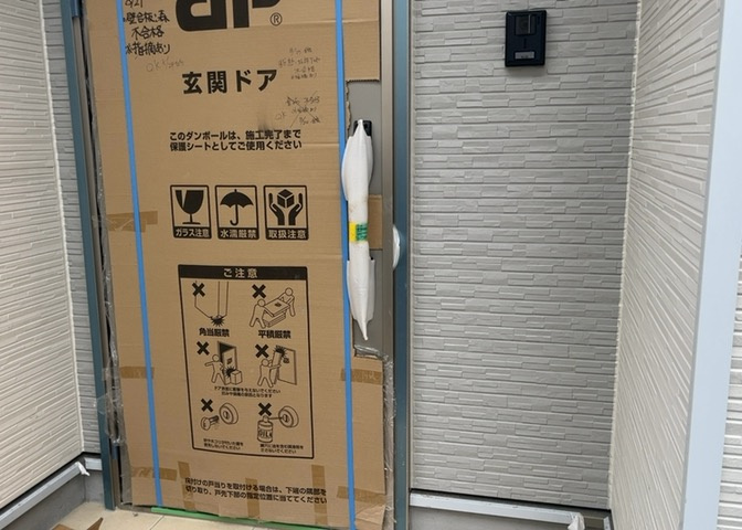 当然のことではありますが、オートロックやセンサーライト、ホームセキュリティーなどの防犯設備があれば、小さいお子様がいるご家庭も安心ですよね！まず物件購入の際は、防犯設備もチェックするようにしましょう。