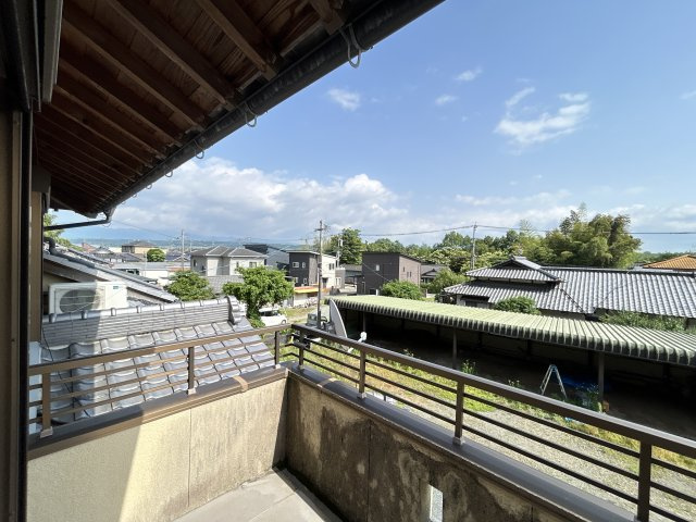 阿蘇の山々を見渡せる眺望。緑に囲まれた静かな住環境が魅力です