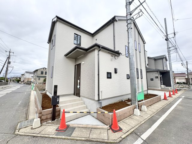 全9棟の分譲住宅で、2026年6月に完成予定です。「吉川美南」駅まで徒歩約21分になります。ぜひ現地をご覧ください♪
