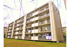 平尾住宅５９号棟の外観
