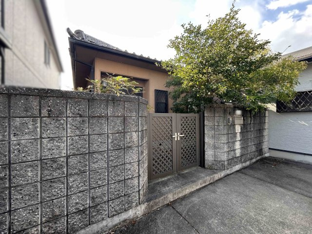 外観：328000611911