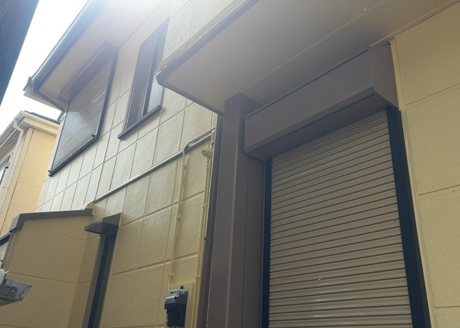 駐車場と明記されていても、最小スペースでつくられた駐車場だと大型車は駐車できなかったり、出入りしにくくなったりする可能性があります。お車のサイズと購入したい物件の駐車場のサイズを現地で確認しましょう。