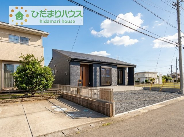 中妻駅徒歩14分で通勤・通学も安心です(*^^*)