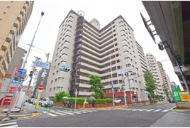 進和江坂アーバンライフの外観