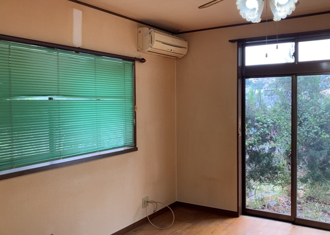 ダイニングにはダイニングテーブルセットなどを置くことが多く、間取りにおいて「D」と略記されますが、食事を作るときの作業場として使用したり、朝食を食べたりするときだけに使われるケースも少なくありません。