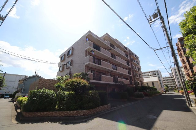 「西武柳沢」駅まで徒歩11分！下階に住戸が無いため階下への音を気にせず暮らせます